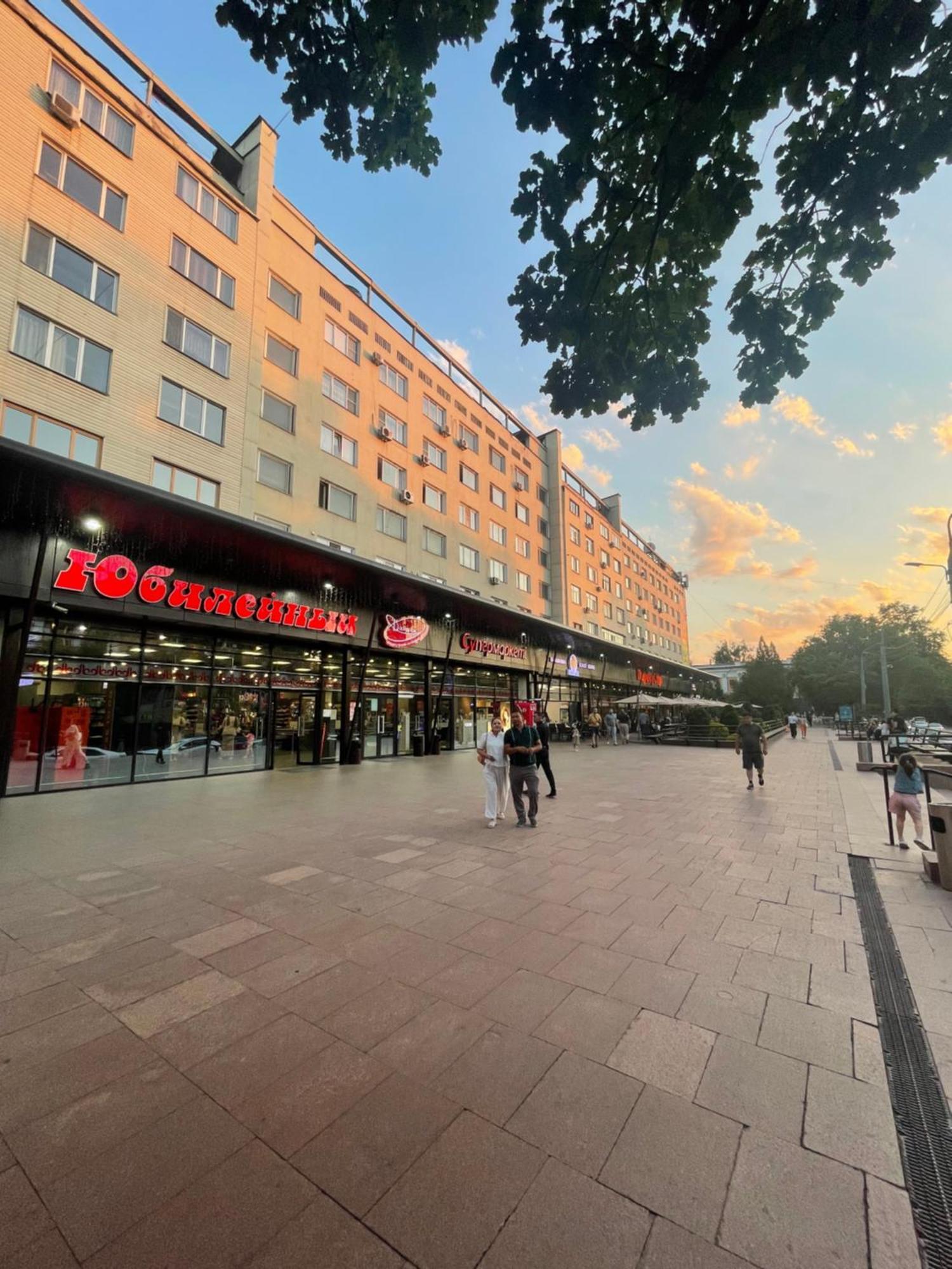 Апартаменты На Арбате Almaty Extérieur photo