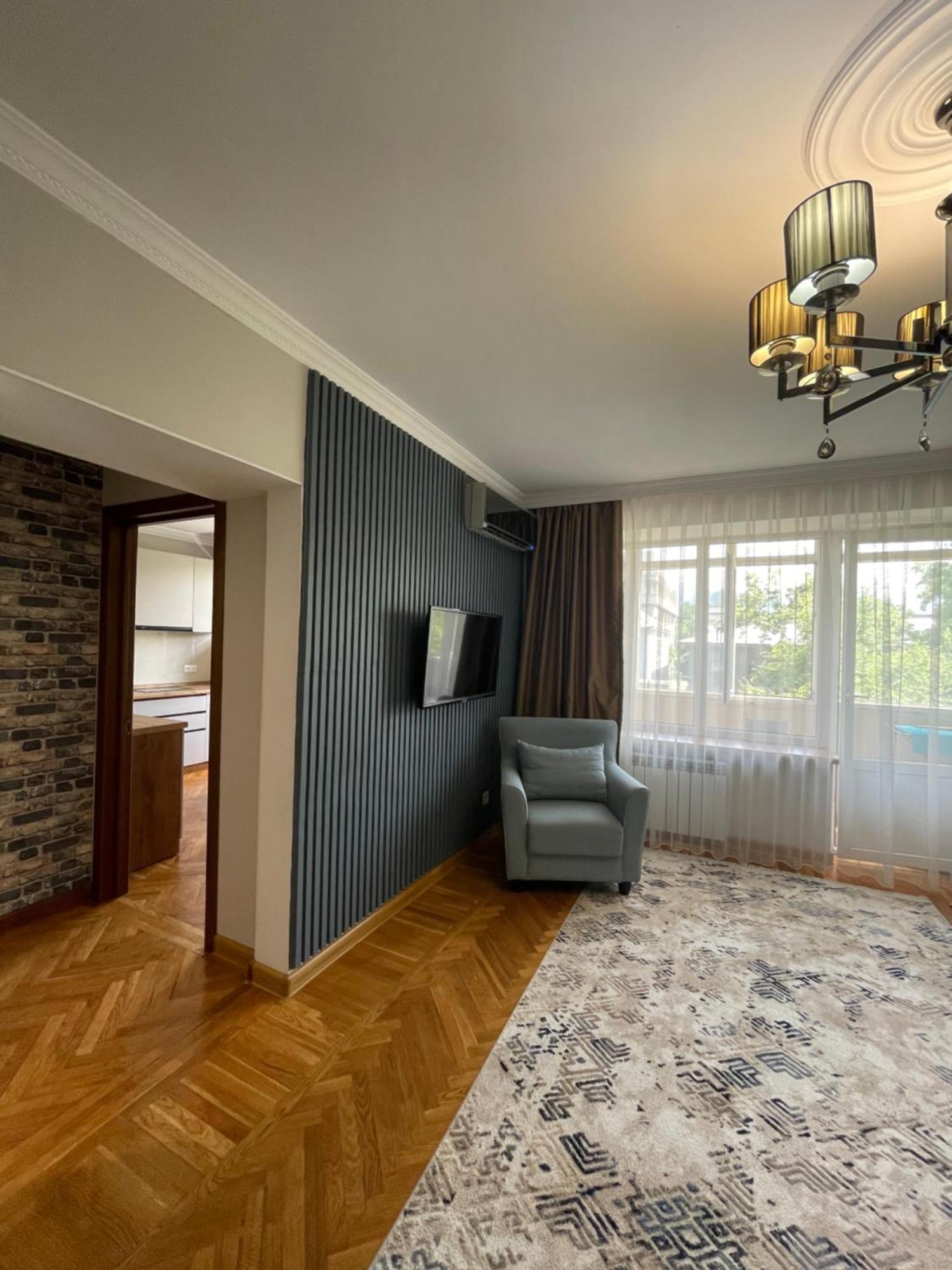 Апартаменты На Арбате Almaty Extérieur photo